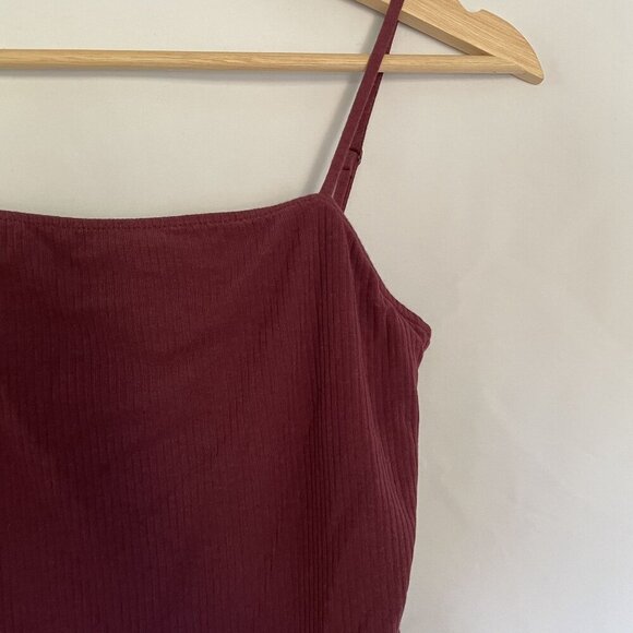 Old Navy Womens Ribbed Burgundy Bodysuit Spaghetti Straps Snap Closure Medium - Picture 2 of 8